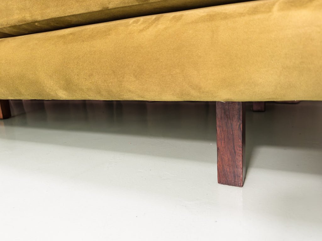 Joaquim Tenreiro | Sofá Quadrado com Pés em Jacarandá