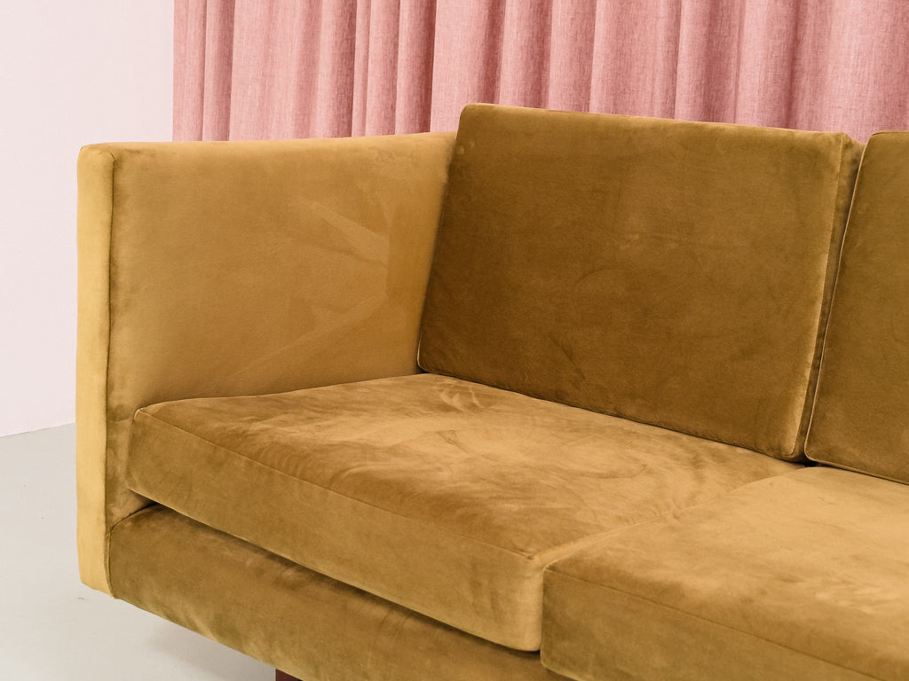 Joaquim Tenreiro | Sofá Quadrado com Pés em Jacarandá