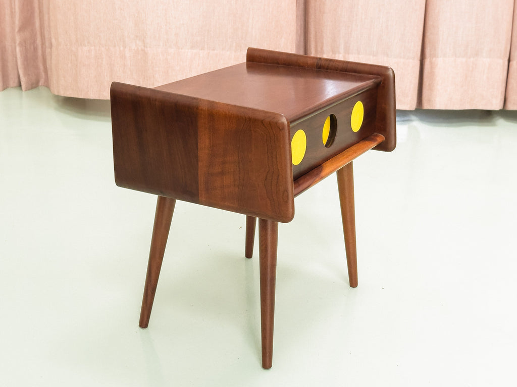 Móveis Cimo | Mesa de Cabeceira Linha Infanto-Juvenil