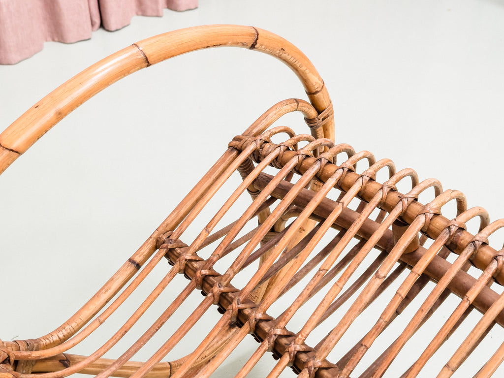 Cadeira De Balanço em Rattan