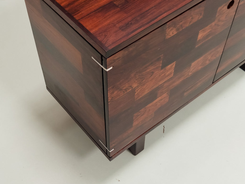 Jorge Zalszupin | Buffet Taqueado Com Duas Portas