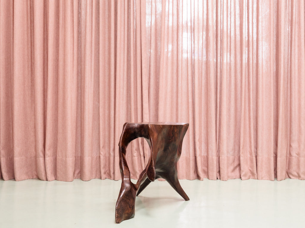 Mesa Lateral em Tronco de Jacarandá