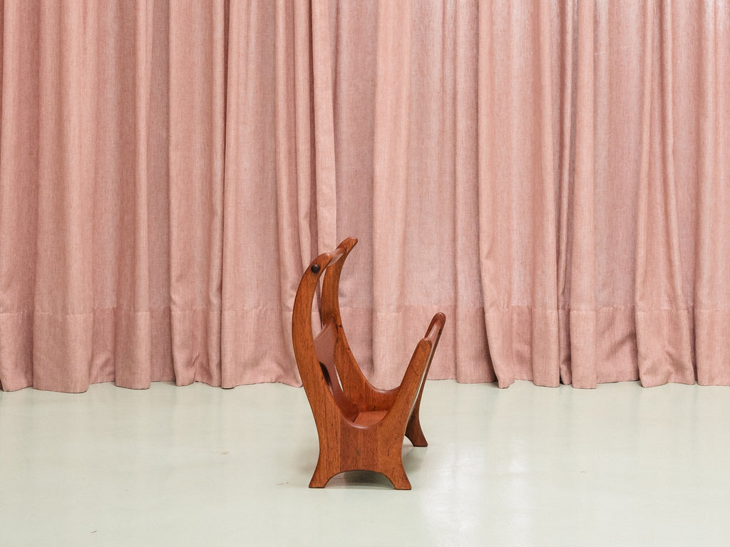 Maruni Wood Industry | Revisteiro Japonês em Madeira