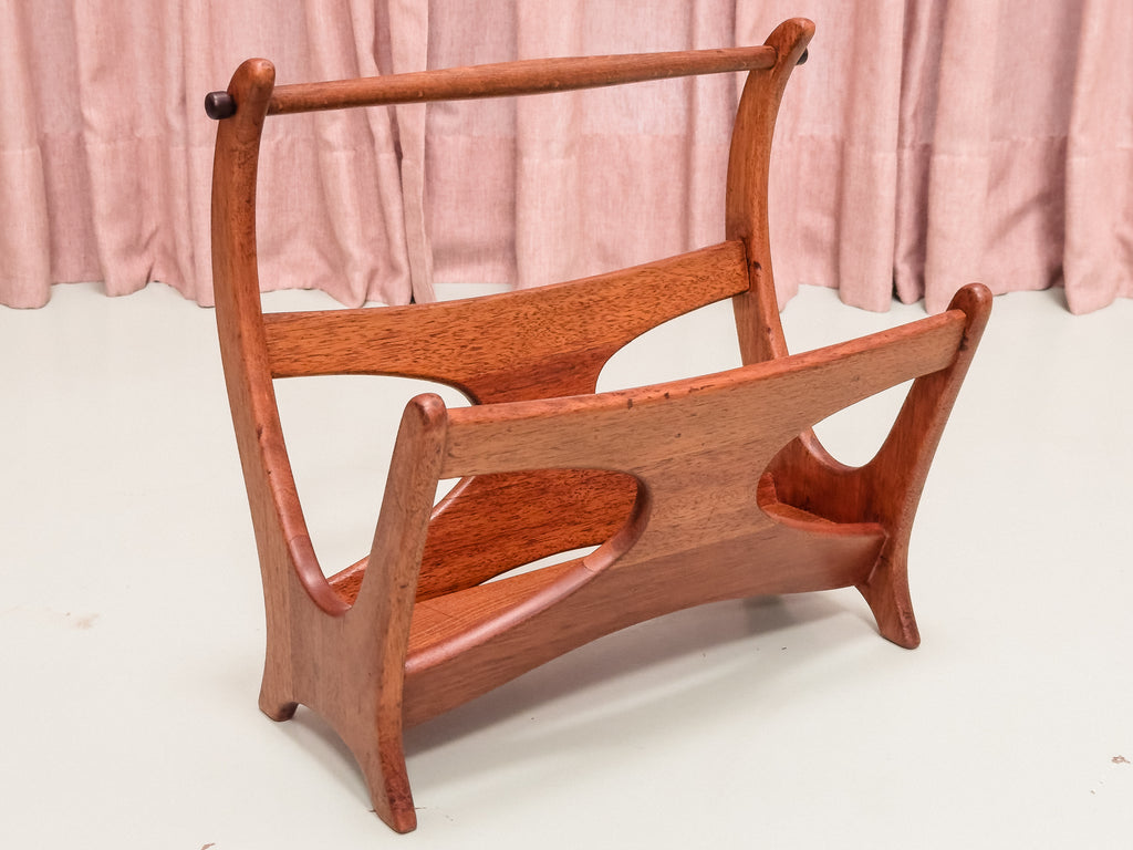 Maruni Wood Industry | Revisteiro Japonês em Madeira