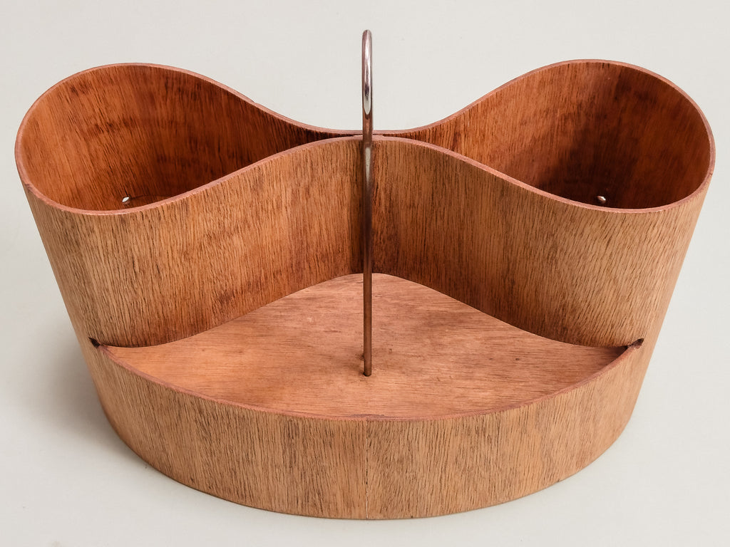 Revisteiro em Compensado Curvado e Aço Cromado