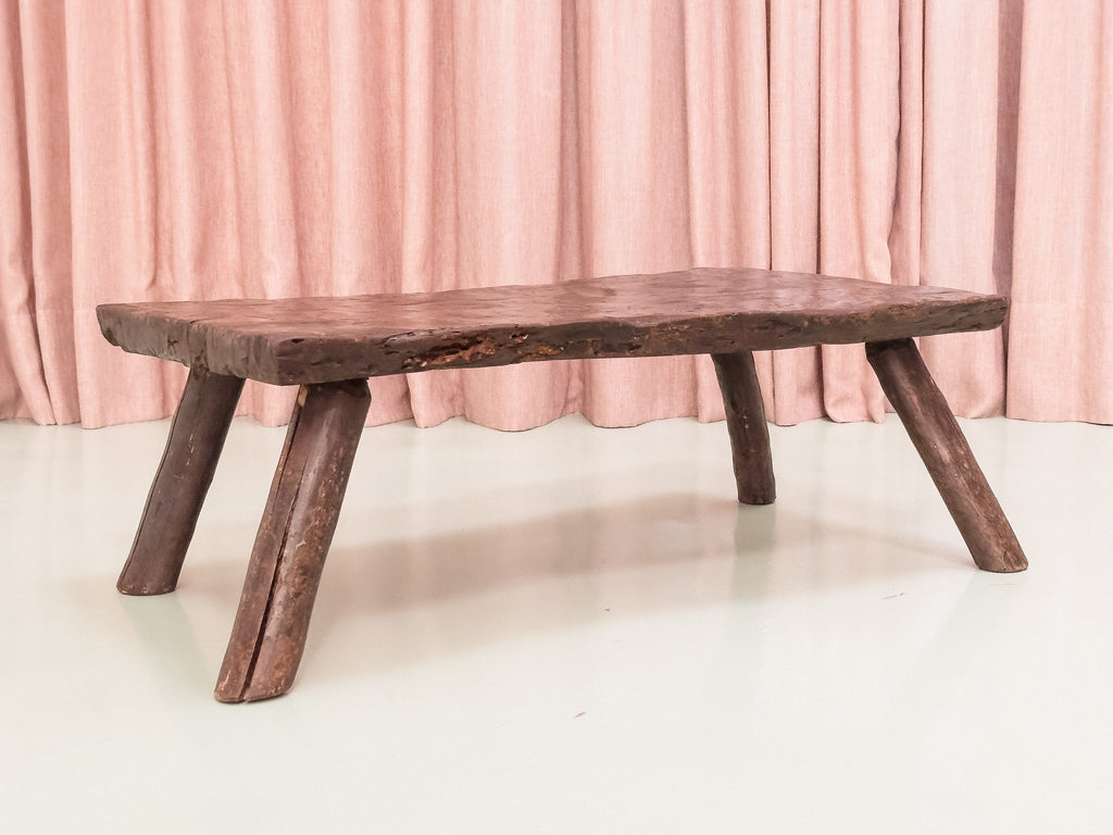 Mesa de Centro Rústica em Madeira Nobre