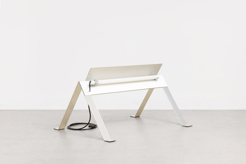 Luiz Solano | Luminária de Piso L1