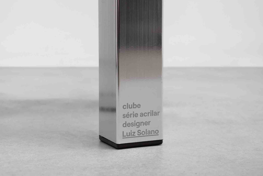 Luiz Solano | Mesinha Acrilar