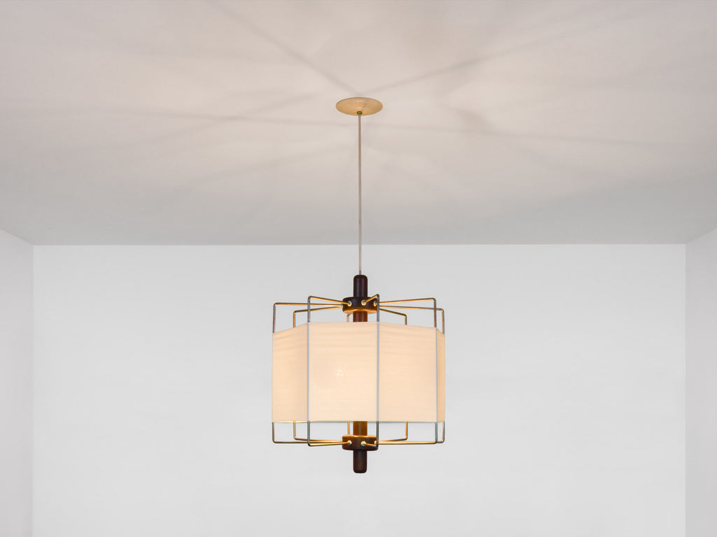 Celina Zilberberg | Lustre em Jacarandá, Metal e Tecido