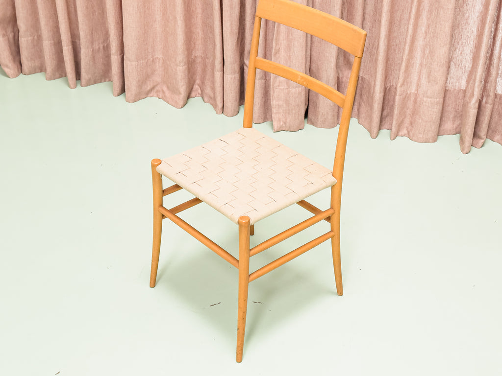 Cadeira Italiana em Madeira Clara