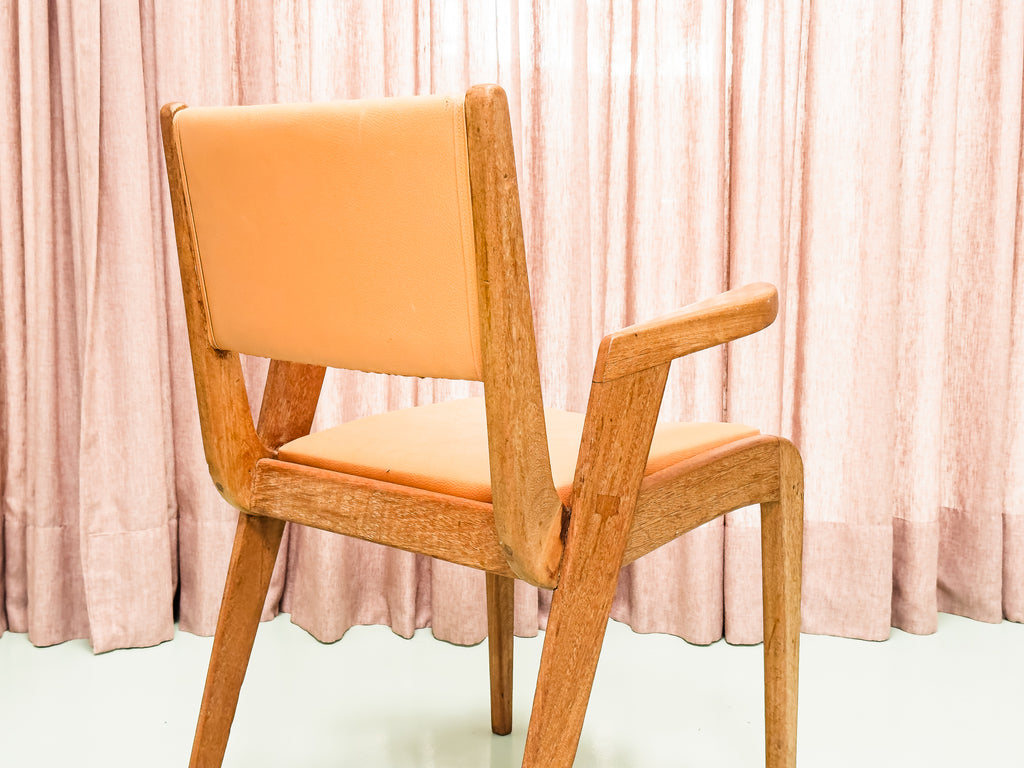 Abel Sorenson | Cadeira Dinamarquesa com Braços