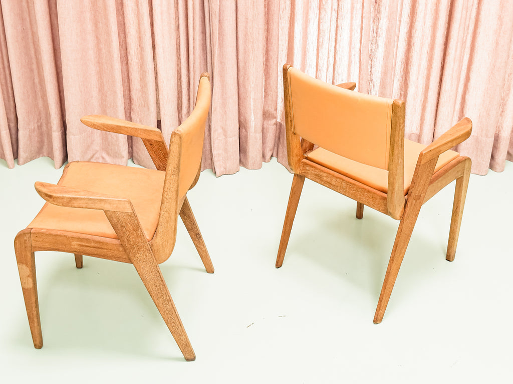 Abel Sorenson | Cadeira Dinamarquesa com Braços