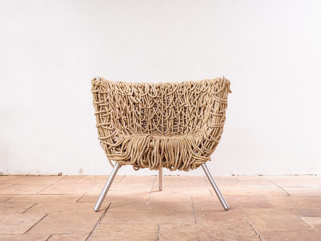 Irmãos Campana | Poltrona Vermelha Versão Dourada