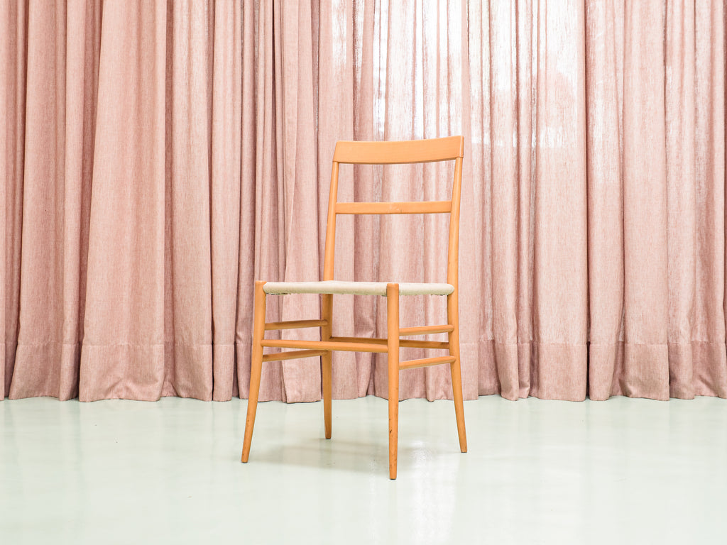 Cadeira Italiana em Madeira Clara