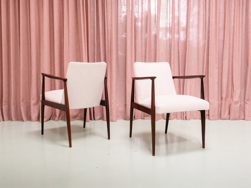 Móveis Gobbi | Par de Poltronas em Jacarandá