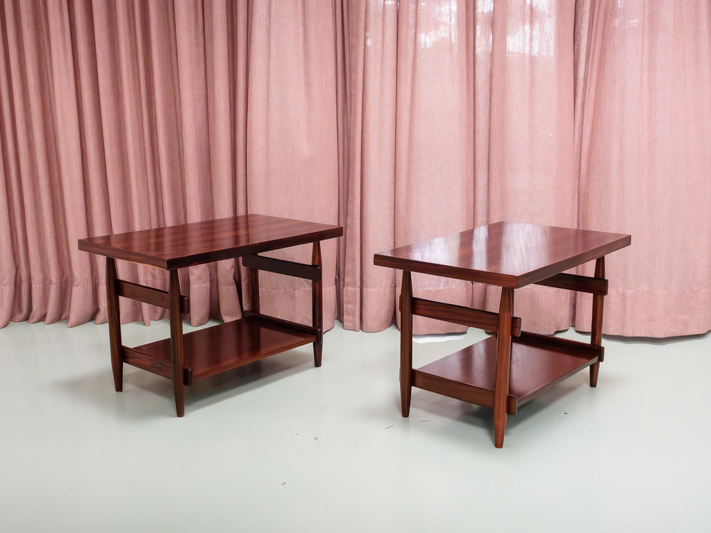 ML Magalhães | Par de Mesas Laterais em Jacarandá