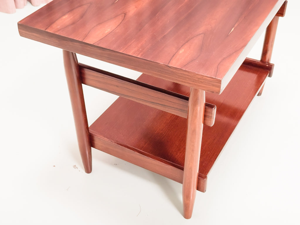 ML Magalhães | Par de Mesas Laterais em Jacarandá