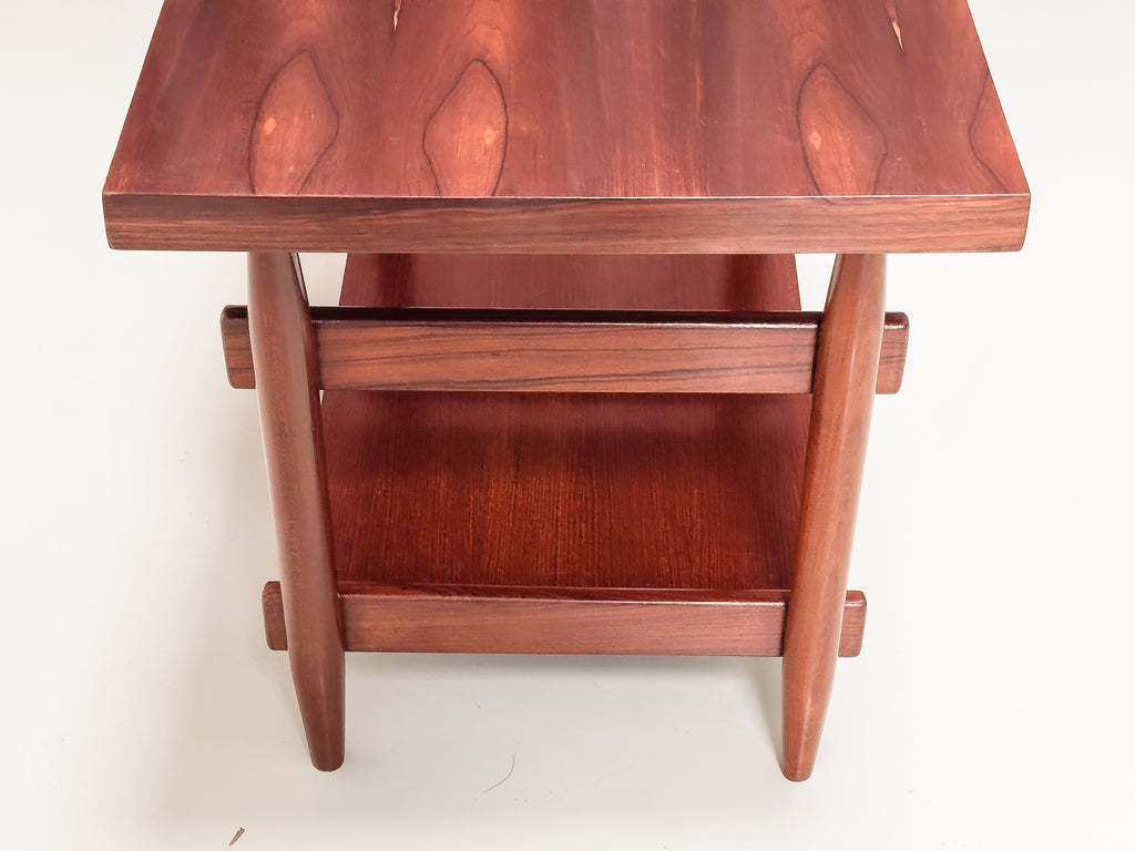 ML Magalhães | Par de Mesas Laterais em Jacarandá