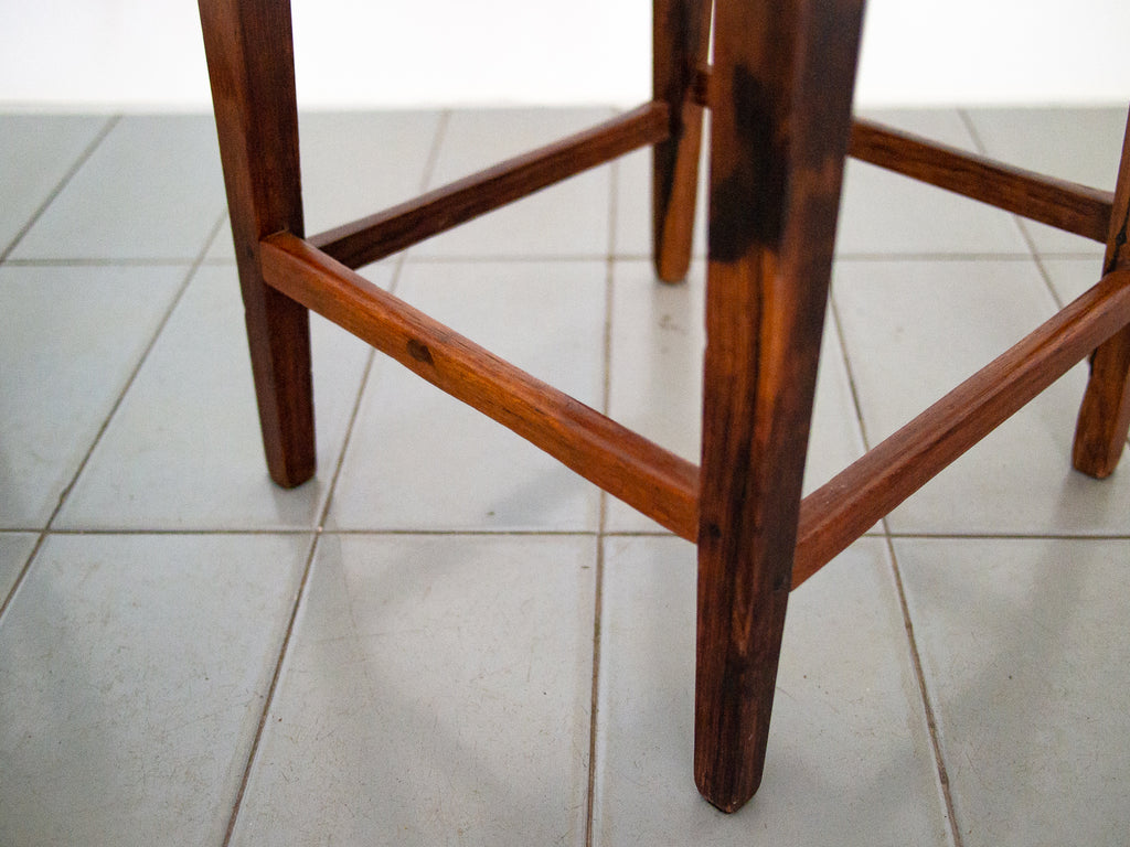 Par de Banquetas em Jacarandá e Palhinha