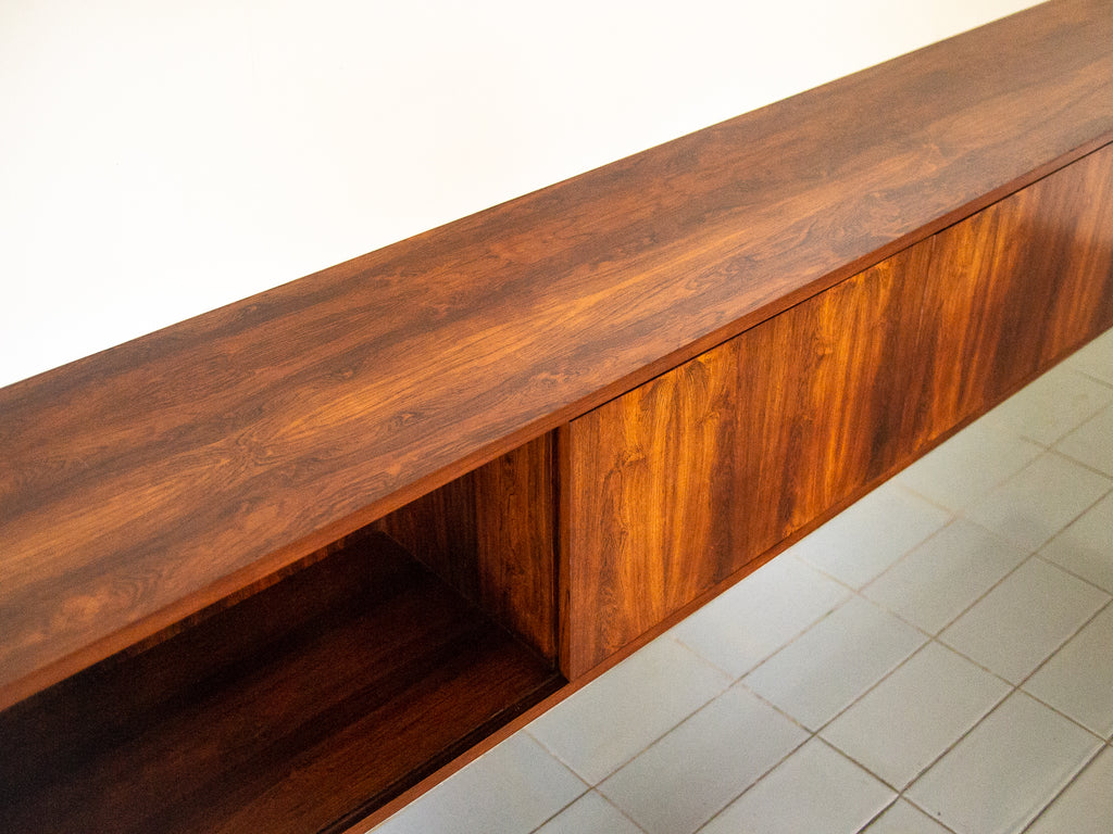 Console Flututante para Toca-Discos