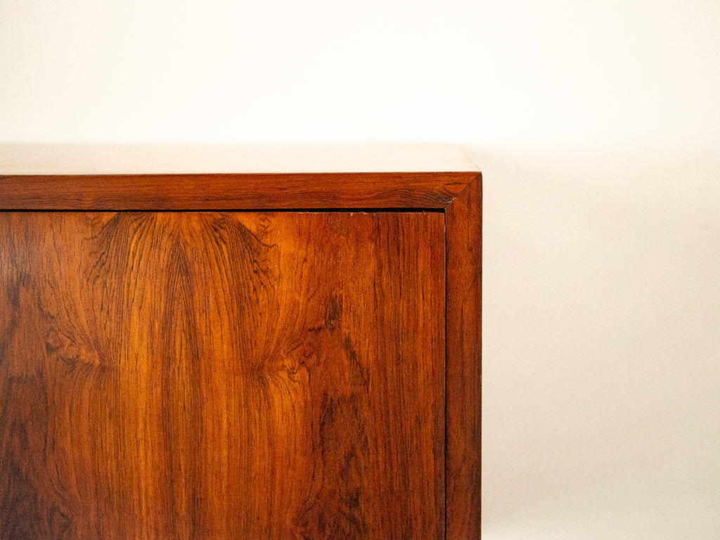 Console Flututante para Toca-Discos