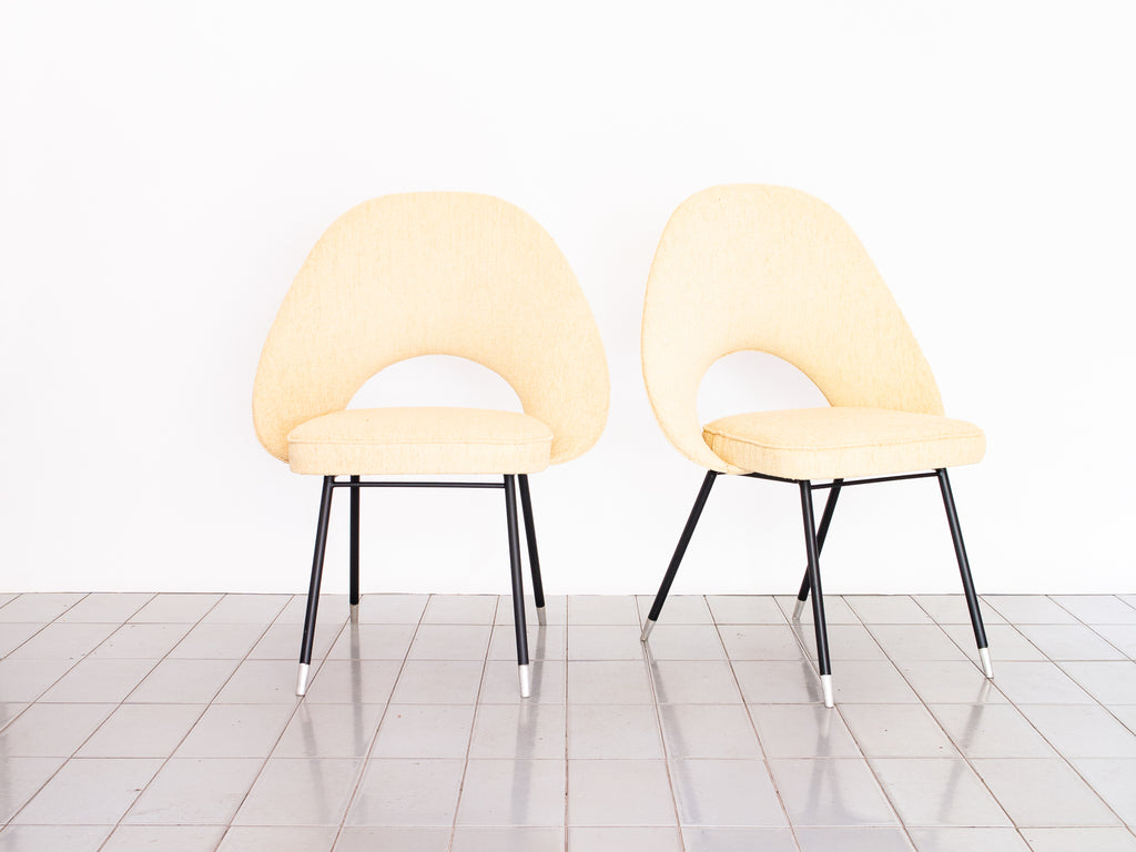 Par De Poltronas Ferro e Bouclé