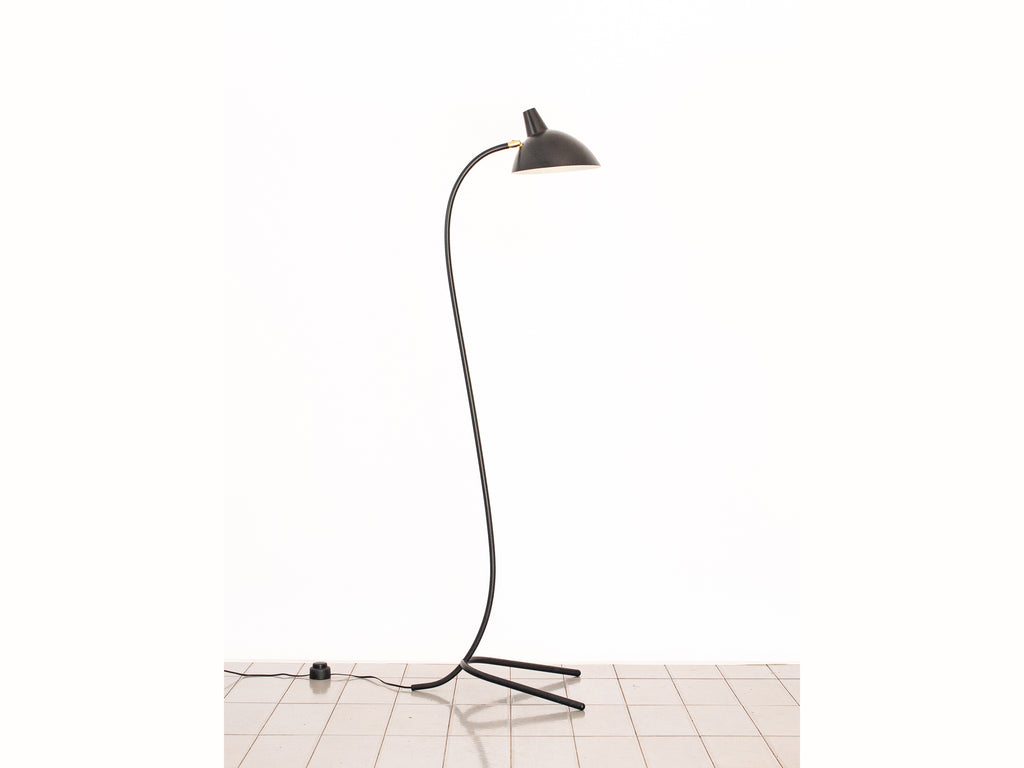 Luminária Piso Preta