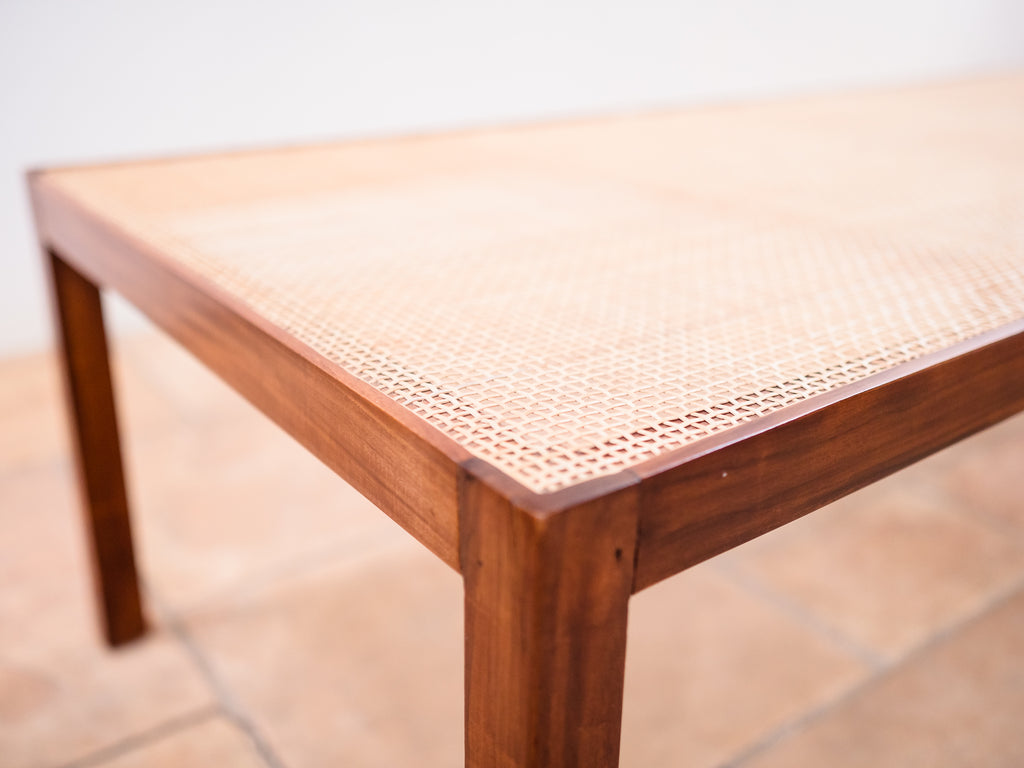 Mesa de Centro Caviúna e Palhinha