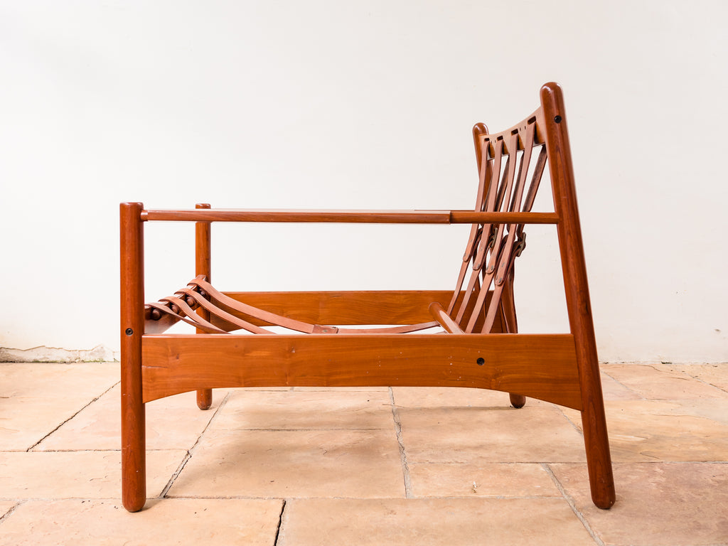 Móveis Arredamento | Par de Poltronas em Peroba e Couro