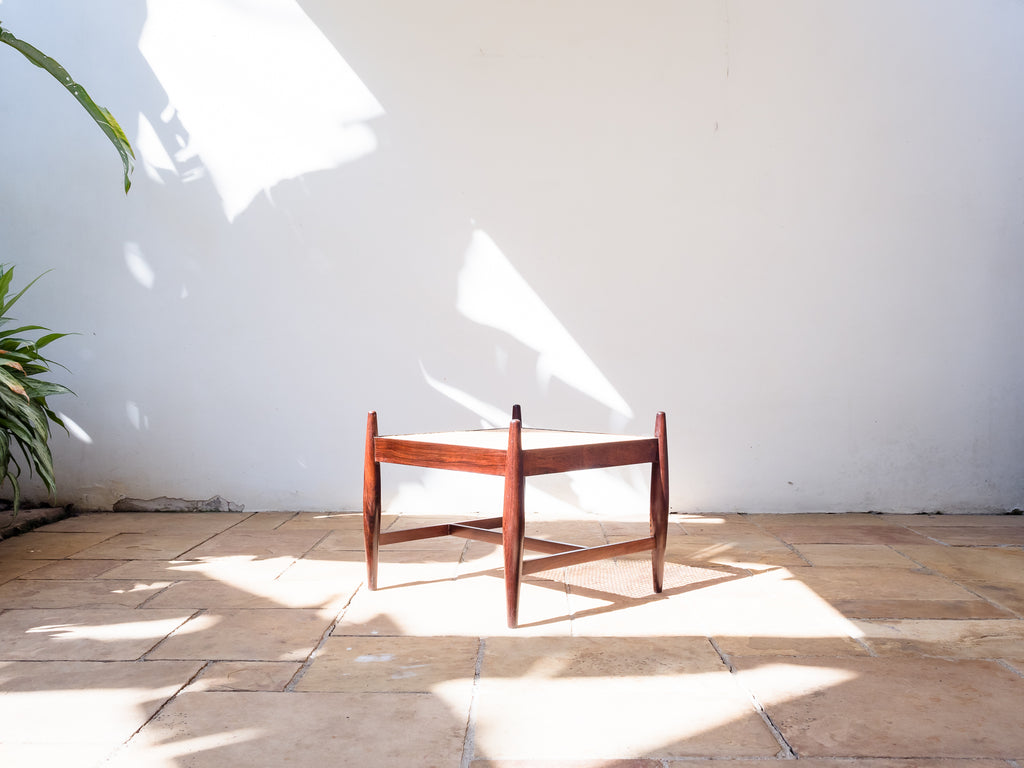 Celina Zilberberg | Banqueta em Jacarandá e Palhinha