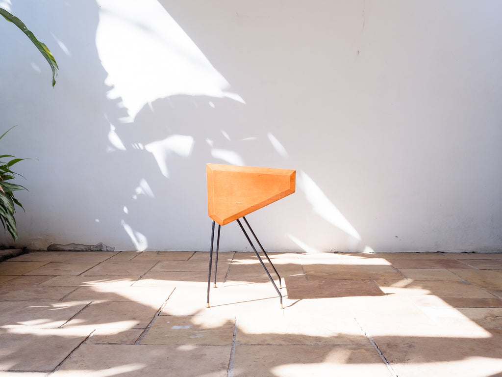 Carlo Hauner | Mesa Lateral em Pau Marfim e Ferro