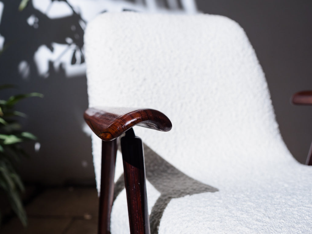 Carlo Hauner | Par de Cadeiras de Braço Canoa