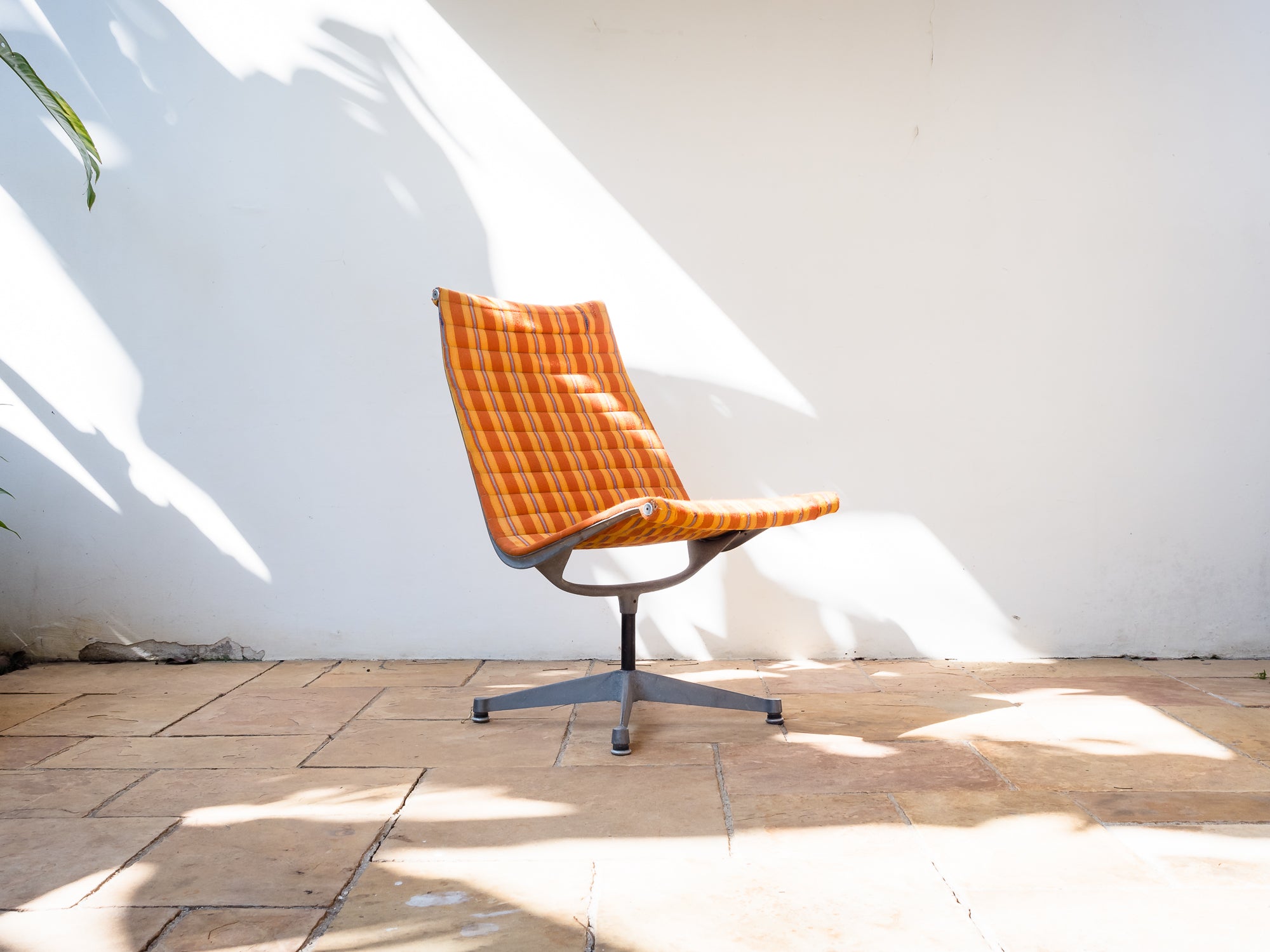 Ray Charles Eames For Herman Miller Raw Umber DSS New Releases