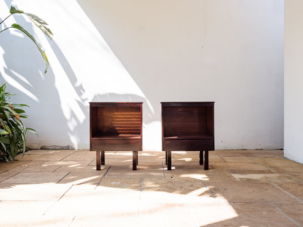 Marcenaria Santa Cruz | Par de Mesas de Cabeceira