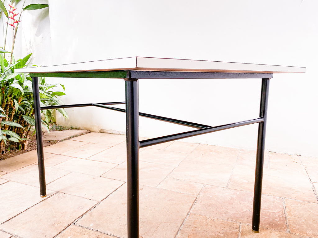 Geraldo de Barros | Mesa de Jantar em Ferro e Formica