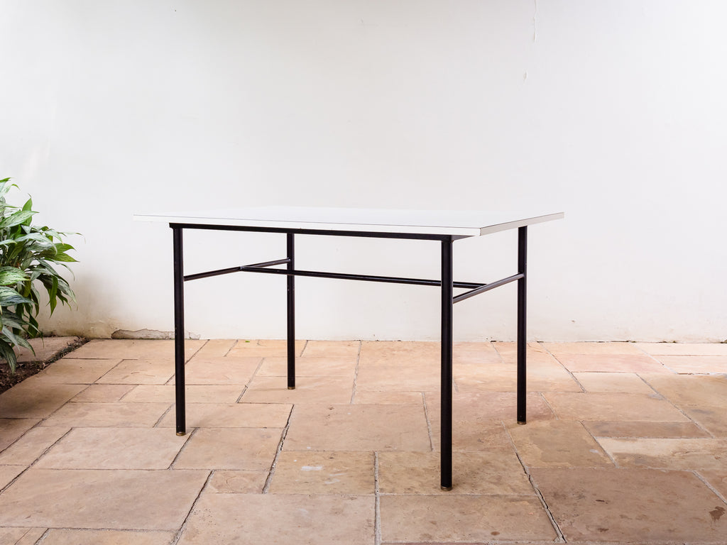 Geraldo de Barros | Mesa de Jantar em Ferro e Formica