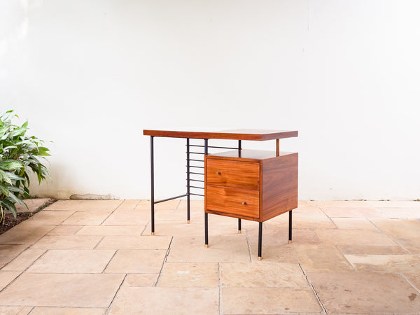 Autor Desconhecido | Escrivaninha em Ferro, Caviúna e Formica