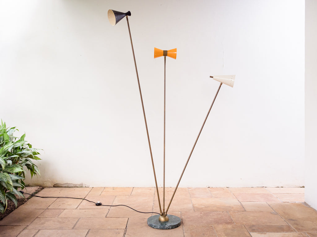 Stilnovo Itália (Atrib.) | Luminária de Piso com Três Braços Articulados