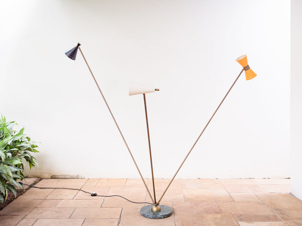 Stilnovo Itália (Atrib.) | Luminária de Piso com Três Braços Articulados