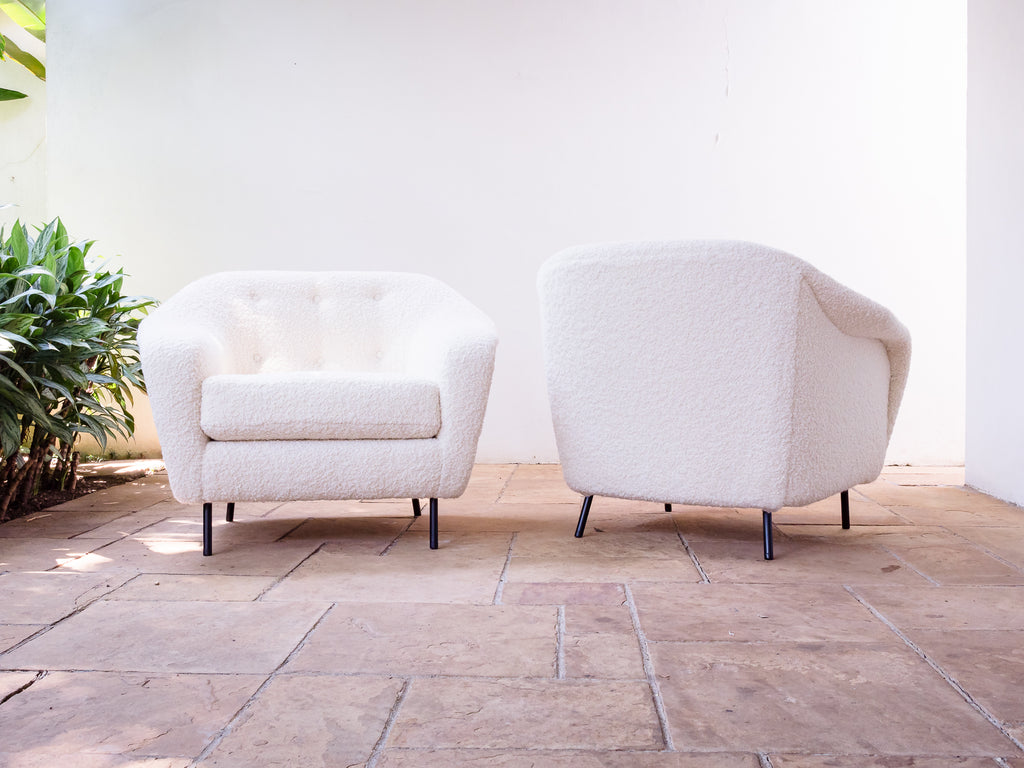 Joaquim Tenreiro | Par de Poltronas com Pés de Ferro