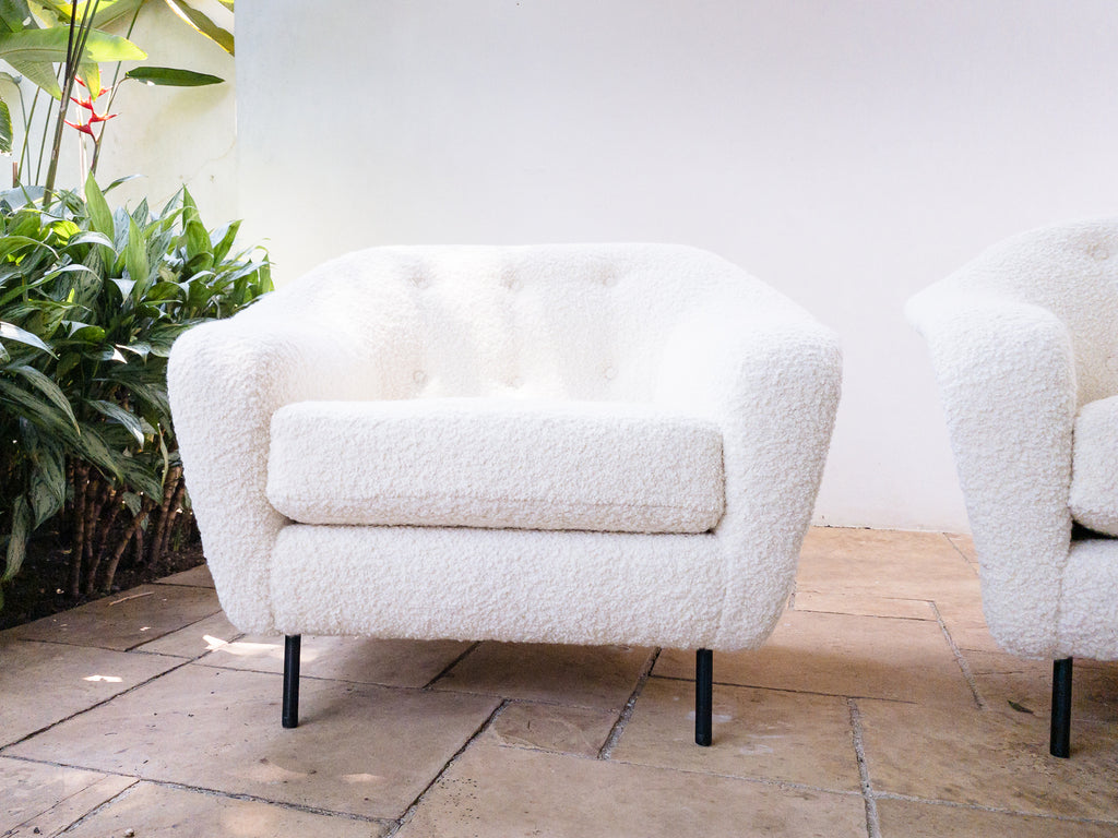 Joaquim Tenreiro | Par de Poltronas com Pés de Ferro