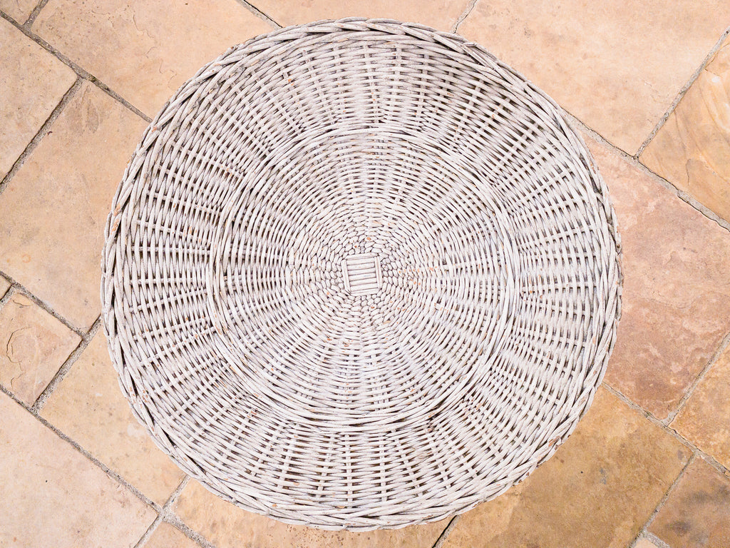 Carlo Hauner | Mesa Auxiliar em Ferro e Junco