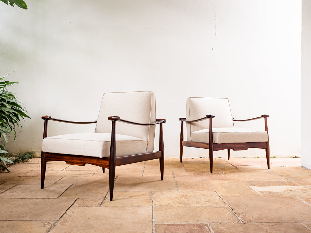 Liceu de Artes e Ofícios | Par de Poltronas em Jacarandá, à maneira de Finn Juhl