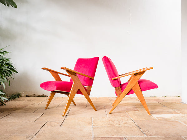 Zanine Caldas | Par de Poltronas "N" em Pau Marfim