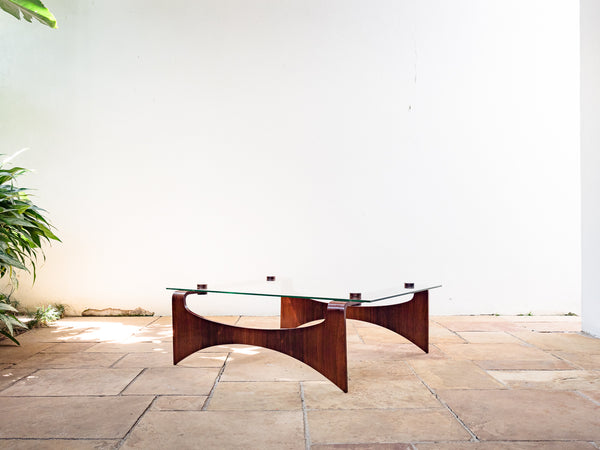 Autor Desconhecido | Mesa de Centro em Compensado Curvado