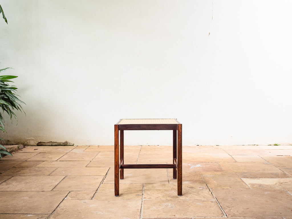 Banqueta em Jacarandá e Palhinha