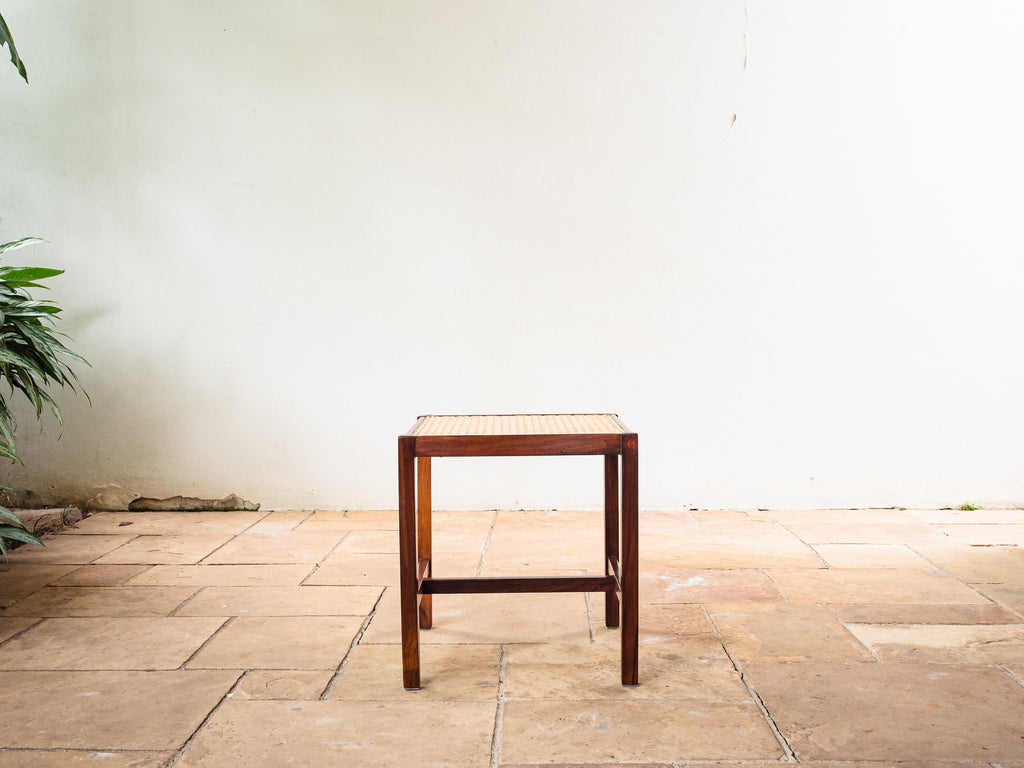 Banqueta em Jacarandá e Palhinha