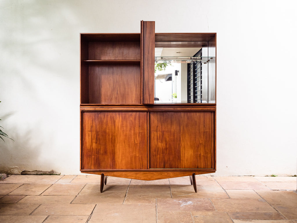 Martin Eisler | Bar em Caviúna para a Móveis Artesanal