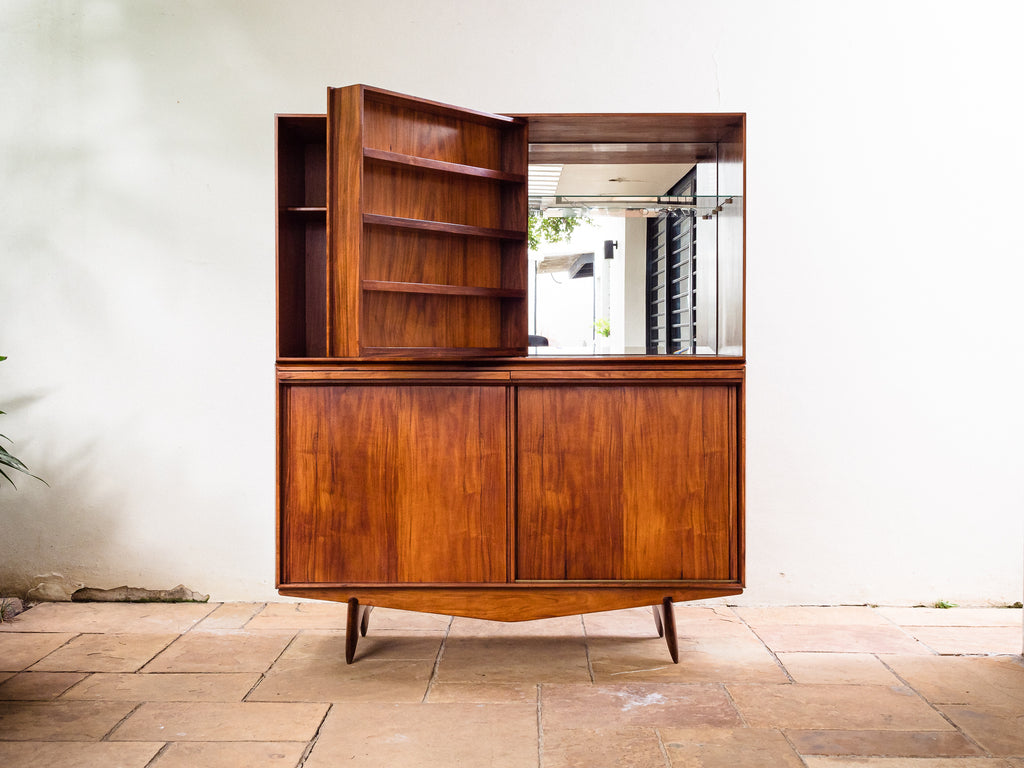 Martin Eisler | Bar em Caviúna para a Móveis Artesanal