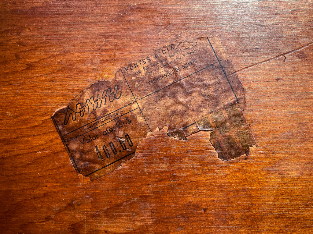 José Zanine Caldas | Mesa Auxiliar em Compensado